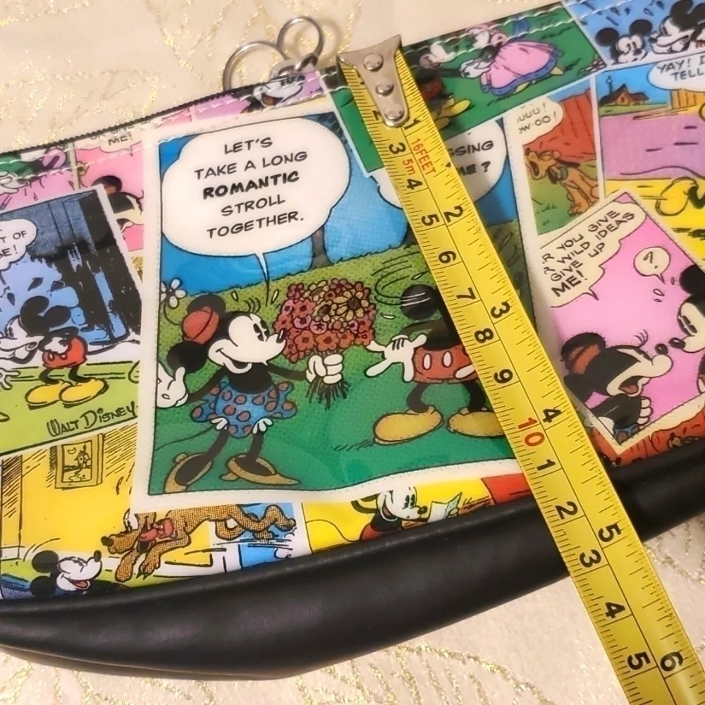 DISNEY World Kissing Mickey Mouse Minnie Mouse Zip Bag Purse Comic Cartoon